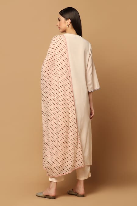 Ikha Couture Floral Resham Embroidered Kurta Set 