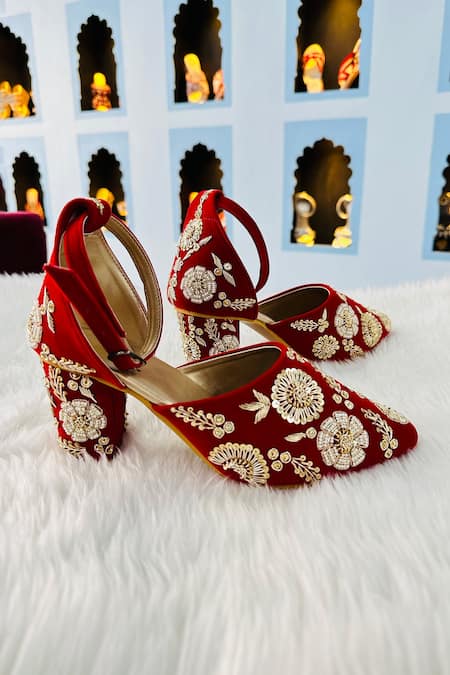 Shop Shiveen Shiveen Red Embroidered Raashi Mules at Aza Fashions Shop_Shiveen Shiveen_Red Embroidered Raashi Mules _at_Aza_Fashions