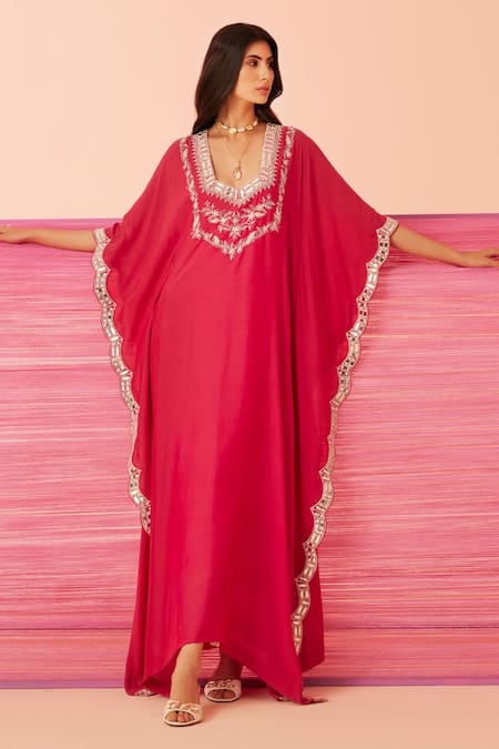 Shop Sureena Chowdhri Magenta Muslin Embroidered Dori V Neck Melody Yoke Kaftan at Aza Fashions Shop_Sureena Chowdhri_Magenta Muslin Embroidered Dori V Neck Melody Yoke Kaftan_at_Aza_Fashions