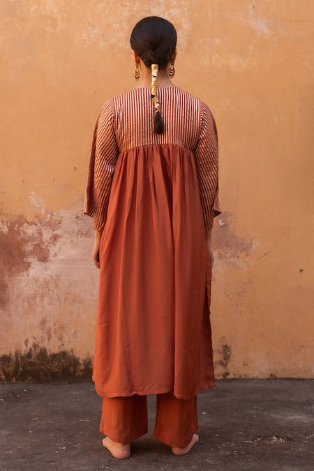 Shop Avaasya Jaipur Orange Cotton, Silk Gota Patti V-neck Bodice Embroidered Anarkali And Pant Set at Aza Fashions Shop_Avaasya Jaipur_Orange Cotton, Silk Gota Patti V-neck Bodice Embroidered Anarkali And Pant Set _at_Aza_Fashions