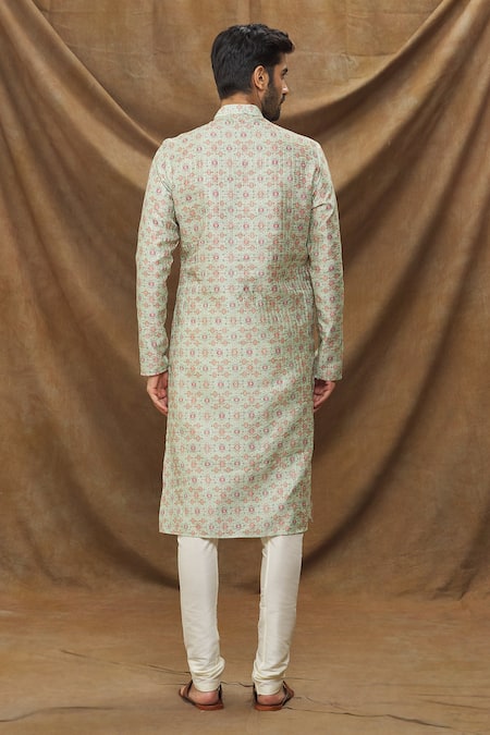 Arihant Rai Sinha Thread Work Kurta 