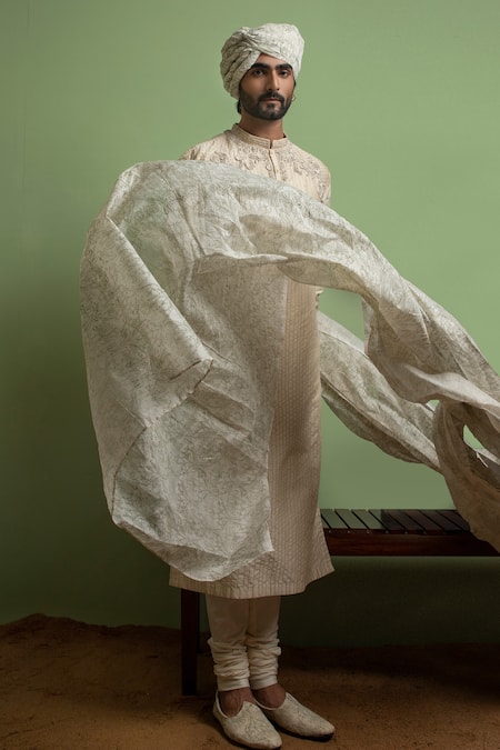 Shop Ankita Shahabadi Off White Silk Dori And Pearls Areli Knot Bead Embroidered Kurta at Aza Fashions Shop_Ankita Shahabadi_Off White Silk Dori And Pearls Areli Knot Bead Embroidered Kurta _at_Aza_Fashions