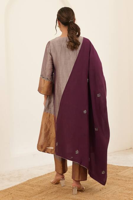 Shop Pairaahan Purple Kurta And Pant Tissue Metallic Colour Block Set With Chanderi Dupatta at Aza Fashions Shop_Pairaahan_Purple Kurta And Pant Tissue Metallic Colour Block Set With Chanderi Dupatta_at_Aza_Fashions