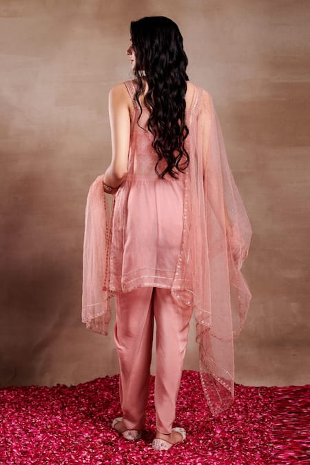 Shop SHASHA GABA Pink Organza, Crepe, Embroidery, Square Neck Floral Hand Kurta Set at Aza Fashions Shop_SHASHA GABA_Pink Organza, Crepe, Embroidery, Square Neck Floral Hand Kurta Set _at_Aza_Fashions