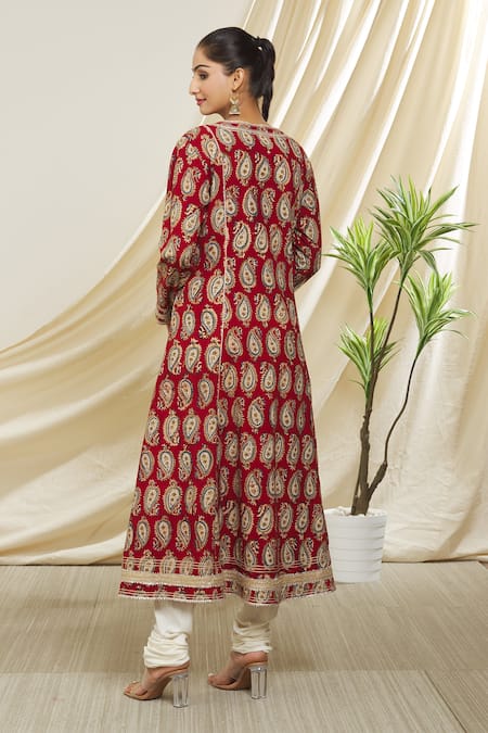 Shop Peenacolada Maroon Cotton Gota Patti, Embroidery V-neck Kalamkari Paisley Print Anarkali at Aza Fashions Shop_Peenacolada_Maroon Cotton Gota Patti, Embroidery V-neck Kalamkari Paisley Print Anarkali _at_Aza_Fashions