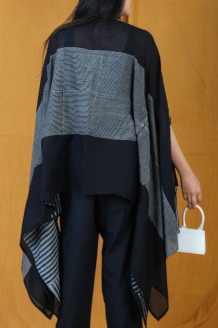 Shop Banana Labs Black Cotton V-neck Hand Block Print Kaftan And Pant Set at Aza Fashions Shop_Banana Labs_Black Cotton V-neck Hand Block Print Kaftan And Pant Set _at_Aza_Fashions