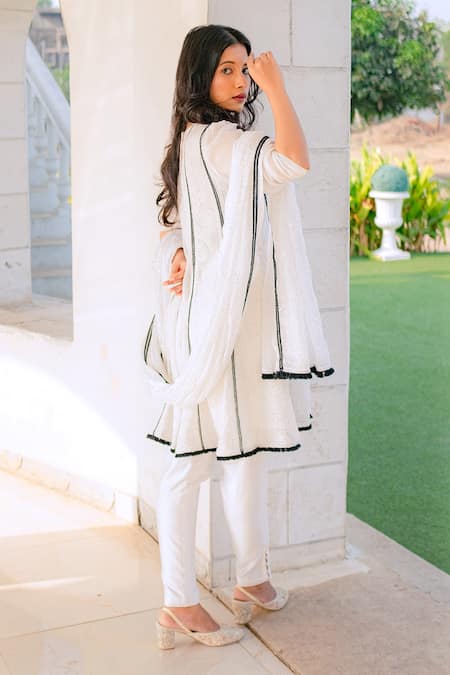 Shop_Monk & Mei By Sonia Anand_White Georgette Embroidery Keyhole Neck Chikankari Anarkali And Pant Set _at_Aza_Fashions