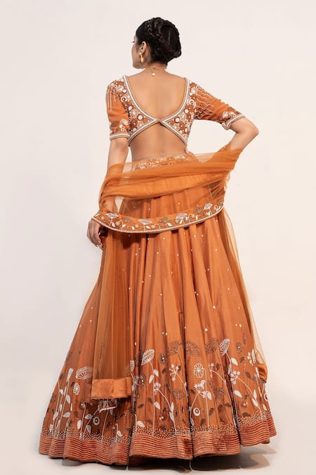 Shop_Nayna Kapoor_Brown Silk Embroidery Floral Sweetheart Neck Dalgona Lehenga Set _at_Aza_Fashions