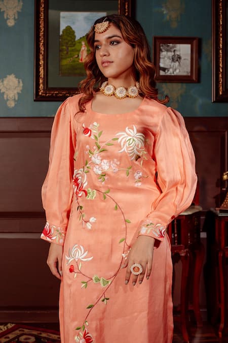 LAHARIO Chrysanthemum Embroidered Kurta Pant Set 