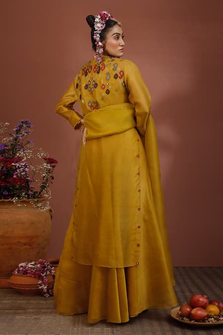 Neha Poddar Applique Work Kurta Skirt Set 