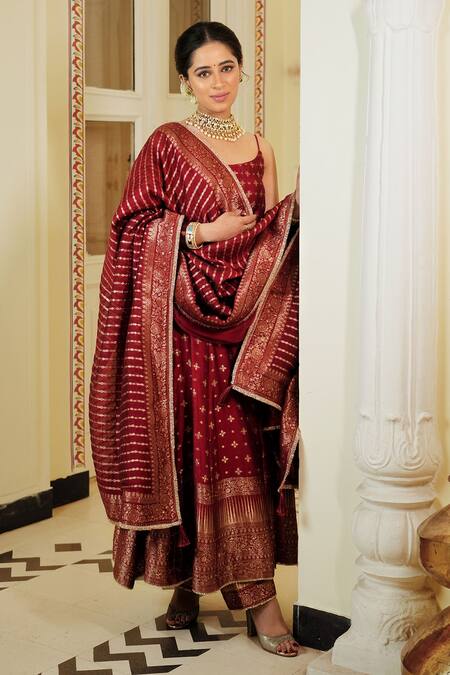 Shop_Safaa_Red Velvet Tassels, Embroidery Round The Sindoori Geometric Woven Anarkali Set _at_Aza_Fashions