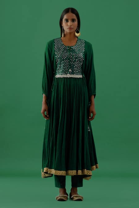 Shop 5elements Green Cotton Embellishment Mirror And Ghungroo Round Work Anarkali Set at Aza Fashions Shop_5elements_Green Cotton Embellishment Mirror And Ghungroo Round Work Anarkali Set _at_Aza_Fashions