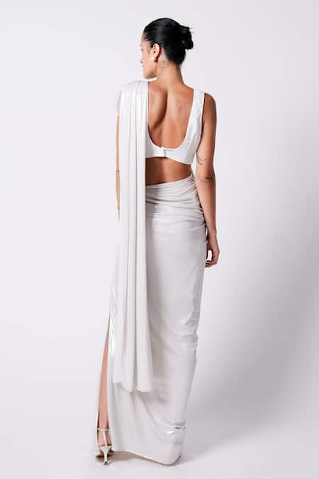 Shop 431-88 By Shweta Kapur Ivory Silk, Jersey V-neck Liquid Annie Pre-draped Saree With Luna Blouse at Aza Fashions Shop_431-88 By Shweta Kapur_Ivory Silk, Jersey V-neck Liquid Annie Pre-draped Saree With Luna Blouse_at_Aza_Fashions