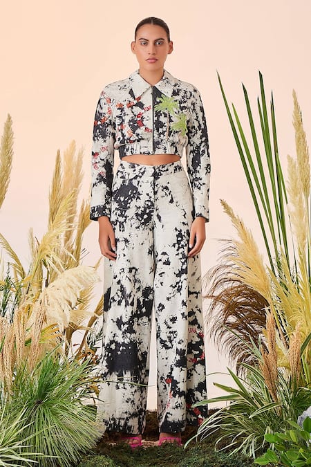 Shop Shahin Mannan Grey Thin Denim Typography Collared Neck Love Circle Short Jacket And Pant Set at Aza Fashions Shop_Shahin Mannan_Grey Thin Denim Typography Collared Neck Love Circle Short Jacket And Pant Set _at_Aza_Fashions