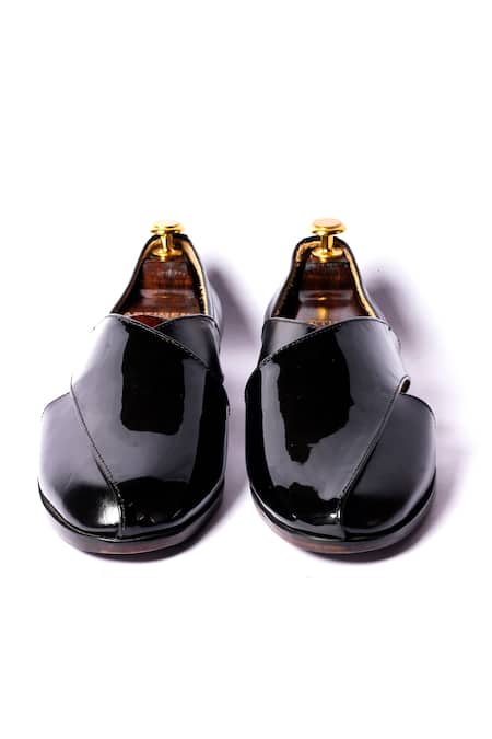 Shop Artimen Black Paton Round Toe Peshawari at Aza Fashions Shop_Artimen_Black Paton Round Toe Peshawari _at_Aza_Fashions