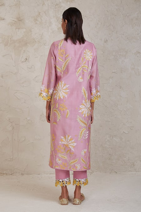 Shop Sue Mue Pink Chanderi, Handloom Cotton Cut Work, Daria Thread Kurta Pant Set at Aza Fashions Shop_Sue Mue_Pink Chanderi, Handloom Cotton Cut Work, Daria Thread Kurta Pant Set _at_Aza_Fashions
