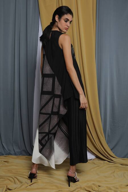 Shop Krishna Mehta Black Modal Embroidered Floral Round Bodice Asymmetric Tunic at Aza Fashions Shop_Krishna Mehta_Black Modal Embroidered Floral Round Bodice Asymmetric Tunic_at_Aza_Fashions