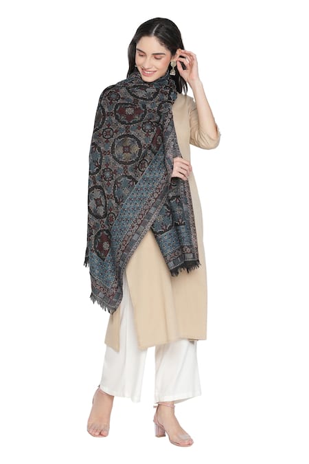 Shop Shingora Black Woven Floral Pattern Stole at Aza Fashions Shop_Shingora_Black Woven Floral Pattern Stole _at_Aza_Fashions