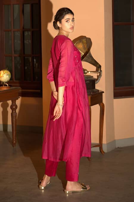 Shop Deep Thee Pink Chanderi Embroidery V-neck Gathered Kurta And Pant Set at Aza Fashions Shop_Deep Thee_Pink Chanderi Embroidery V-neck Gathered Kurta And Pant Set _at_Aza_Fashions
