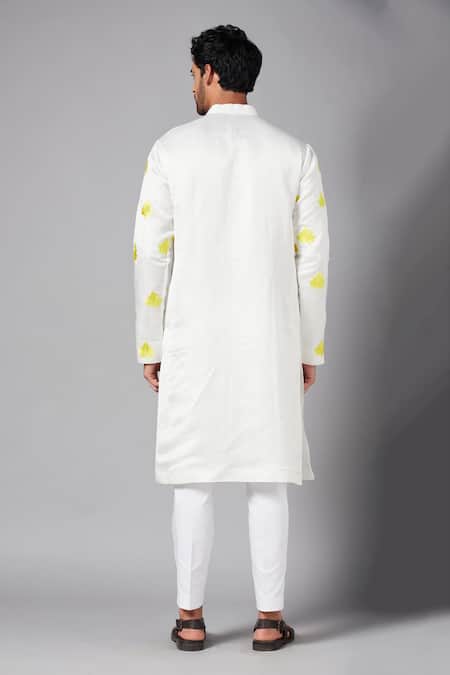 Hilo Design Mogra Embroidered Kurta Set 