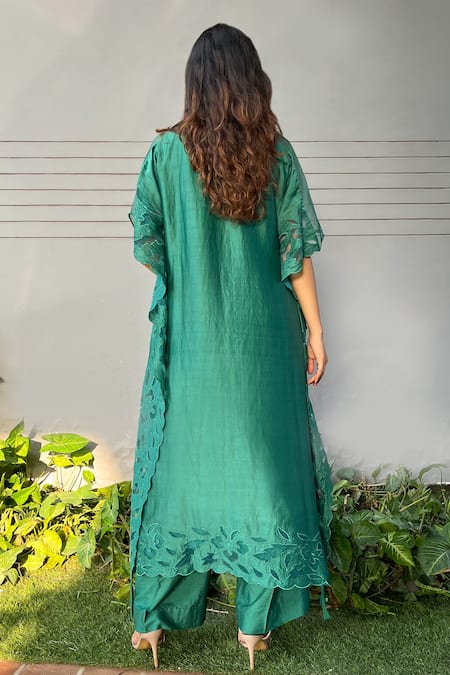 Ewaz Chanderi Embroidered Kaftan & Pant Set 