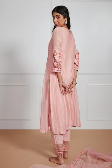 Shop Label Mansi Nagdev Pink Chanderi Pearls, Embroidery Round Neck Siddra Yoke Kurta Set at Aza Fashions Shop_Label Mansi Nagdev_Pink Chanderi Pearls, Embroidery Round Neck Siddra Yoke Kurta Set _at_Aza_Fashions