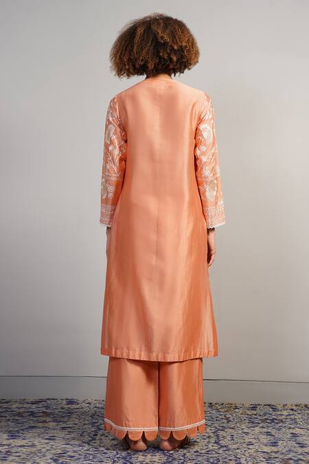 Shop Samant Chauhan Peach Cotton Silk Embroidered Aari Notched Floral Kurta Set at Aza Fashions Shop_Samant Chauhan_Peach Cotton Silk Embroidered Aari Notched Floral Kurta Set _at_Aza_Fashions