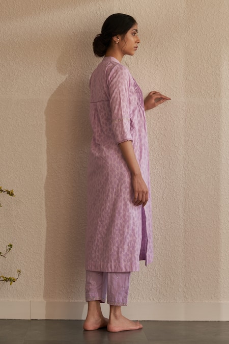 Label Mansi Nagdev Urja Jacquard Floral Pattern Kurta Set 