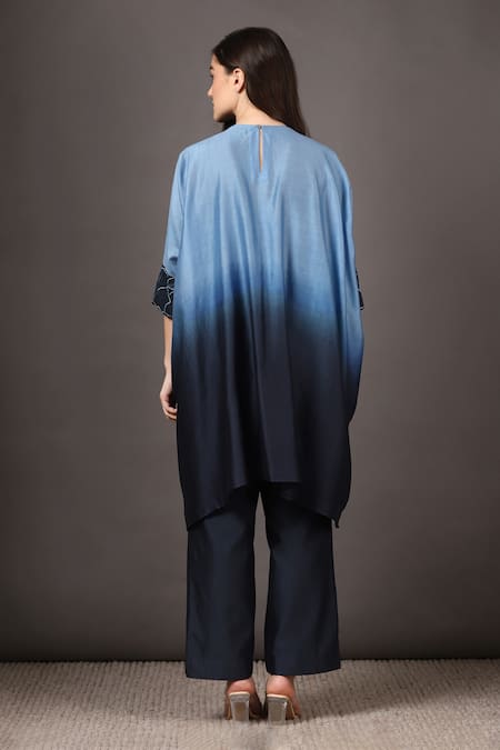 Sakshi Khetterpal Embroidered Neckline Kaftan & Pant Set 