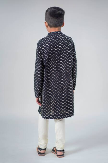 Shop Tiber Taber Black Cotton Embroidery Chevron Kurta With Pyjama at Aza Fashions Shop_Tiber Taber_Black Cotton Embroidery Chevron Kurta With Pyjama _at_Aza_Fashions