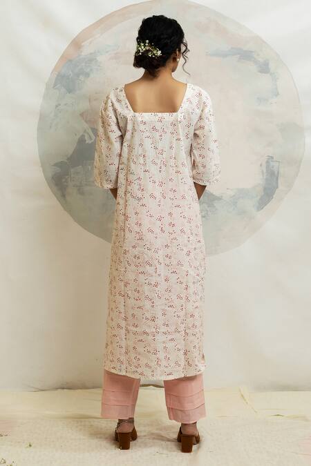 Banana Labs Off White Cotton Square Neck Geometric Pattern Kurta And Pant Set Online at Aza Fashions Banana Labs_Off White Cotton Square Neck Geometric Pattern Kurta And Pant Set _Online_at_Aza_Fashions