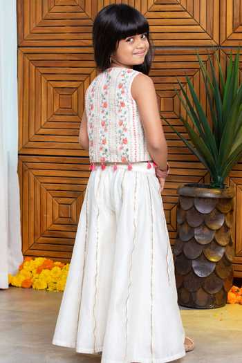 Free Sparrow Floral Embroidered Short Jacket & Palazzo Set 