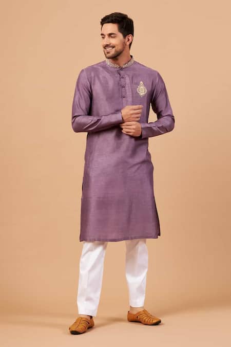 Hilo Design Inara Mandarin Collar Embroidered Kurta Set 