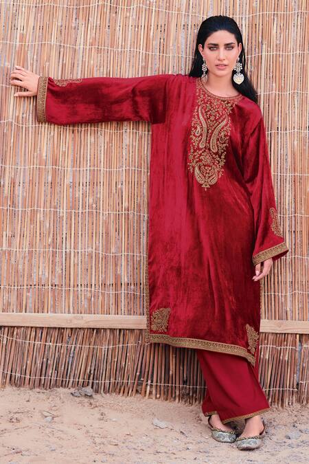 Shop Label Varsha Red Velvet, Viscose, Pashmina Crystals, Sequins, Embroidery Pheran And Pant Set at Aza Fashions Shop_Label Varsha_Red Velvet, Viscose, Pashmina Crystals, Sequins, Embroidery Pheran And Pant Set_at_Aza_Fashions