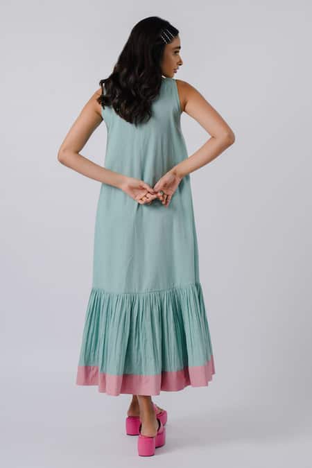 Shop Tussah By Siddhi Shah Green Cotton V-neck Tiered Color Block Dress at Aza Fashions Shop_Tussah By Siddhi Shah_Green Cotton V-neck Tiered Color Block Dress _at_Aza_Fashions