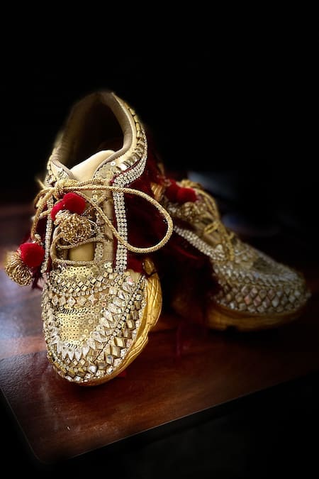 Chal Jooti Gold Embellished Mastaani Kundan Wedding Sneakers 