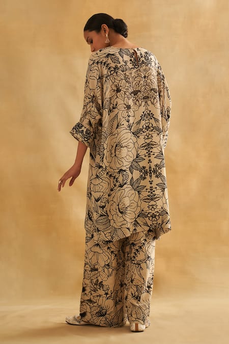 Shop_Taisha_White Handloom Cotton Round Neck Botanical Print Tunic And Pant _at_Aza_Fashions