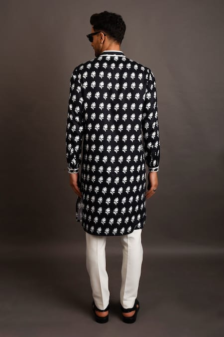 Shop_Chatenya Mittal_Black Cotton Floral Print Kurta Set _at_Aza_Fashions