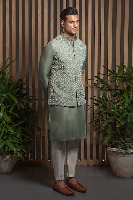 Darshika Menswear Geometric Embroidered Bundi & Kurta Set 