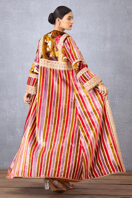 Torani Aftaabi Adilah Cape & Dhoti Pant Set 