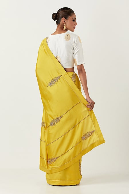 Shop Label Earthen Yellow Chiffon Embroidery V-neck Geeta Floral Saree With Mehar Blouse at Aza Fashions Shop_Label Earthen_Yellow Chiffon Embroidery V-neck Geeta Floral Saree With Mehar Blouse _at_Aza_Fashions