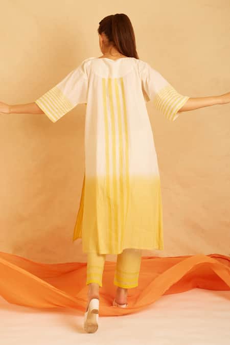 Shop Banana Labs White Cotton Round Neck Buttercup Ombre Kurta Pant Set at Aza Fashions Shop_Banana Labs_White Cotton Round Neck Buttercup Ombre Kurta Pant Set _at_Aza_Fashions