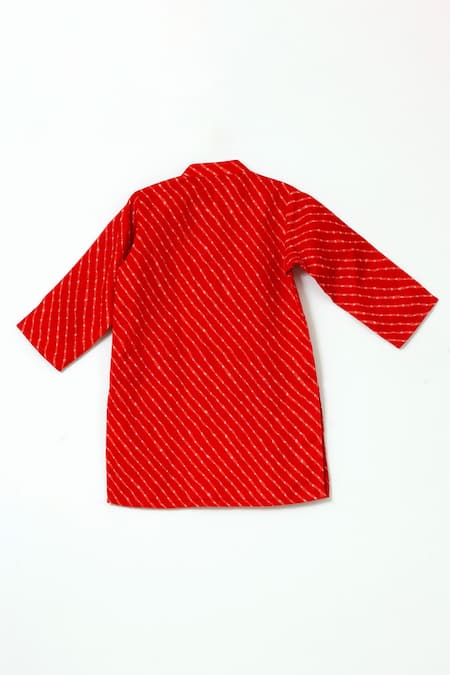 Shop Shruti Jalan Red Cotton, Kota Doria Patti, Embroidery Placket Kurta at Aza Fashions Shop_Shruti Jalan_Red Cotton, Kota Doria Patti, Embroidery Placket Kurta _at_Aza_Fashions