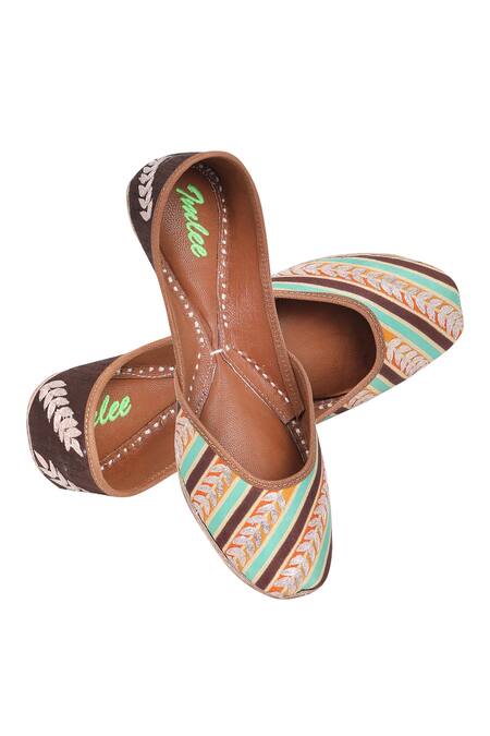 Imlee Jaipur Leheriya And Leaf Embroidered Juttis 