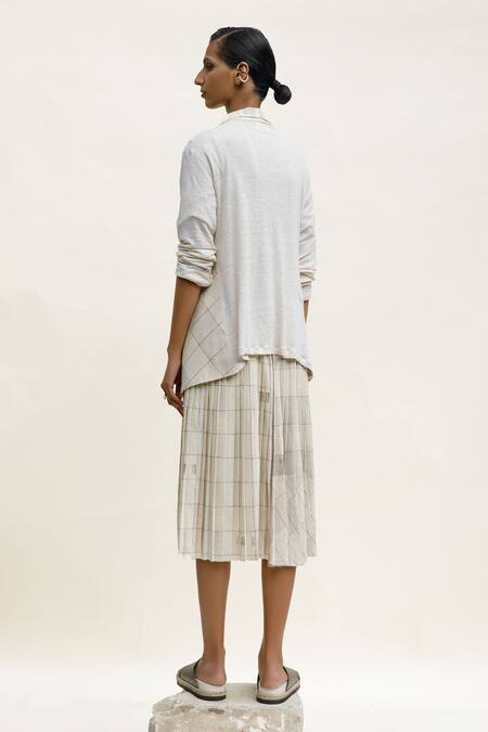 Shop Urvashi Kaur Off White Handloom Cotton Collared Rocha Geometric Block Print Jacket at Aza Fashions Shop_Urvashi Kaur_Off White Handloom Cotton Collared Rocha Geometric Block Print Jacket _at_Aza_Fashions