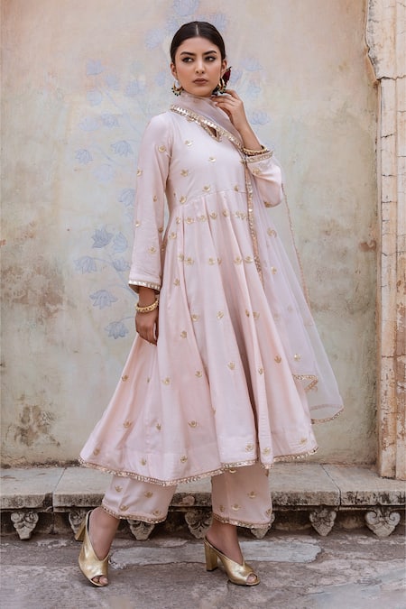 Shop Gulabo Jaipur Pink Muslin Embroidery Split V-neck Chandni Anarkali Set at Aza Fashions Shop_Gulabo Jaipur_Pink Muslin Embroidery Split V-neck Chandni Anarkali Set _at_Aza_Fashions