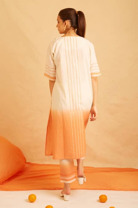 Shop Banana Labs White Cotton Tassels Round Neck Carrot Ombre Kurta Pant Set at Aza Fashions Shop_Banana Labs_White Cotton Tassels Round Neck Carrot Ombre Kurta Pant Set _at_Aza_Fashions