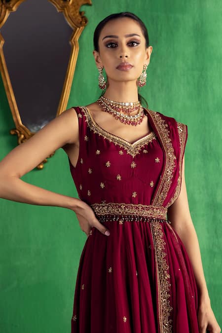 Buy Grey Jaipuri Print Anarkali Sleeveless Kurta And Pant Set by  LITTLECHEER at Ogaan Online Shopping Site