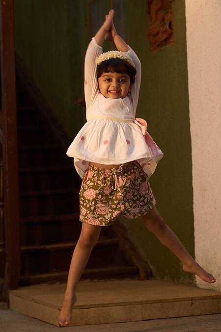 Shop Love The World Today Green 100% Soft And Breathable Cotton Raindrops Keep Fallin Shorts at Aza Fashions Shop_Love The World Today_Green 100% Soft And Breathable Cotton Raindrops Keep Fallin Shorts _at_Aza_Fashions