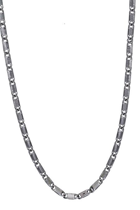 Shop Esme By Aashna Dalmia Grey Interlink Pattern Chain at Aza Fashions Shop_Esme By Aashna Dalmia_Grey Interlink Pattern Chain _at_Aza_Fashions